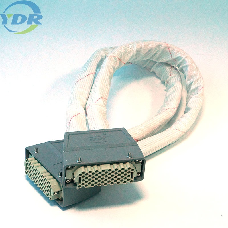 Assemblage de câbles métalliques HEEE-064-FC 16A 500V 6KV